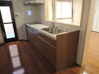 最新のキッチン。ＩＨ　食洗器　浄水器付水栓、機能性、デザイン性もばっちりです。