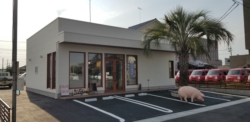 地域の人気店　概念にとらわれないお肉屋さんらしからぬこだわりデザイン　筑西市