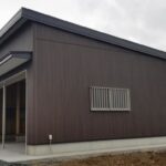 木造ガレージ　シックな大人な空間　筑西市