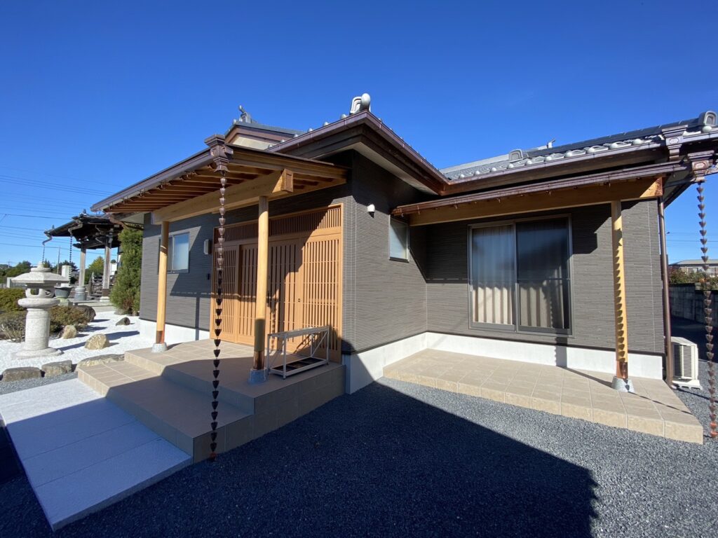 お寺客殿　大空間を実現した重厚感のある和風建築　筑西市